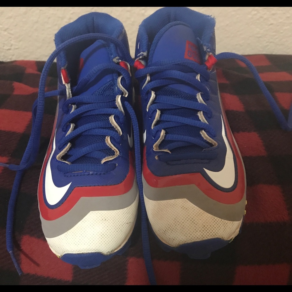 Boys baseball cleats